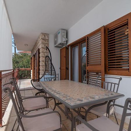 Oleandar Apartment โตรกีร์ ภายนอก รูปภาพ