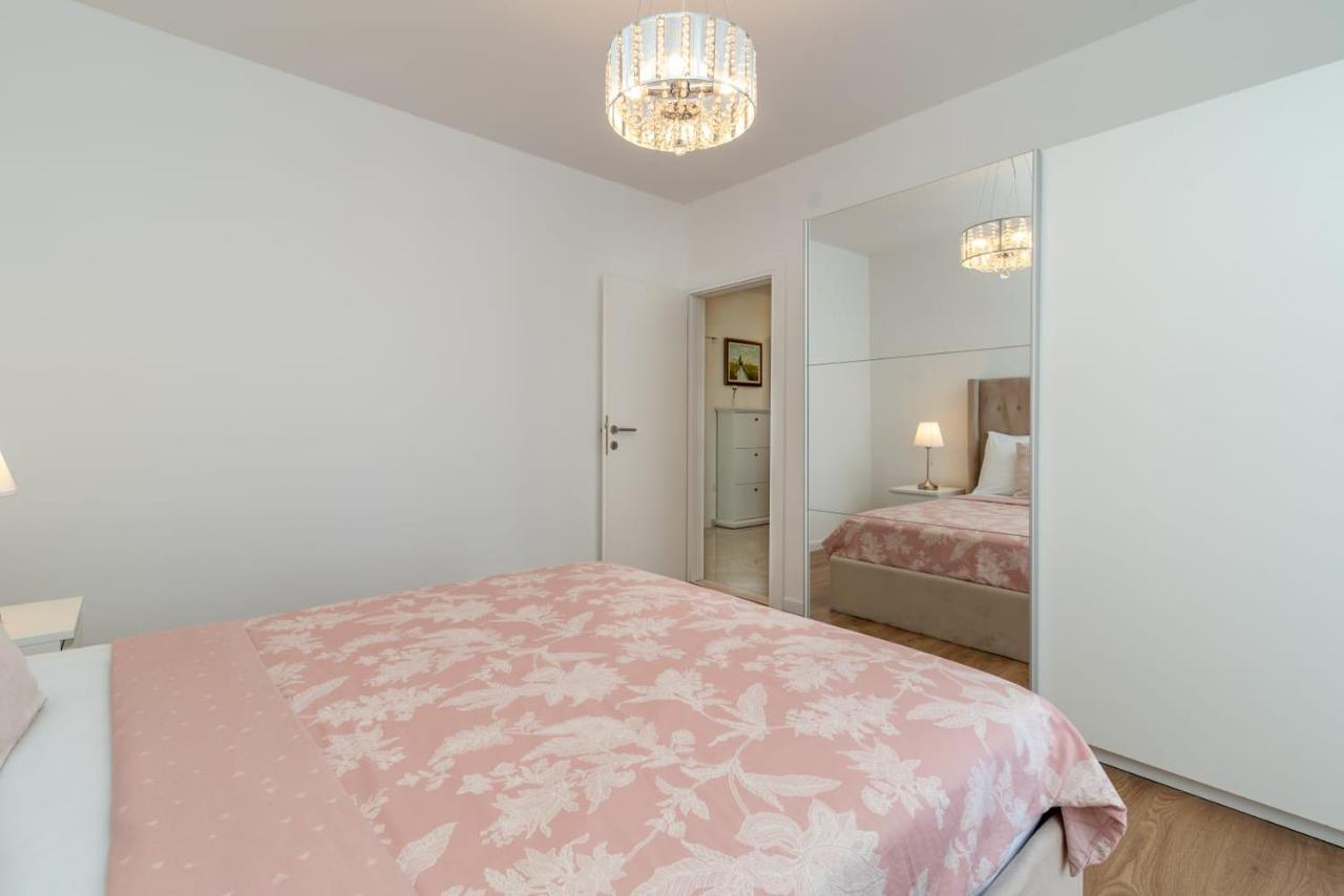 Oleandar Apartment โตรกีร์ ภายนอก รูปภาพ