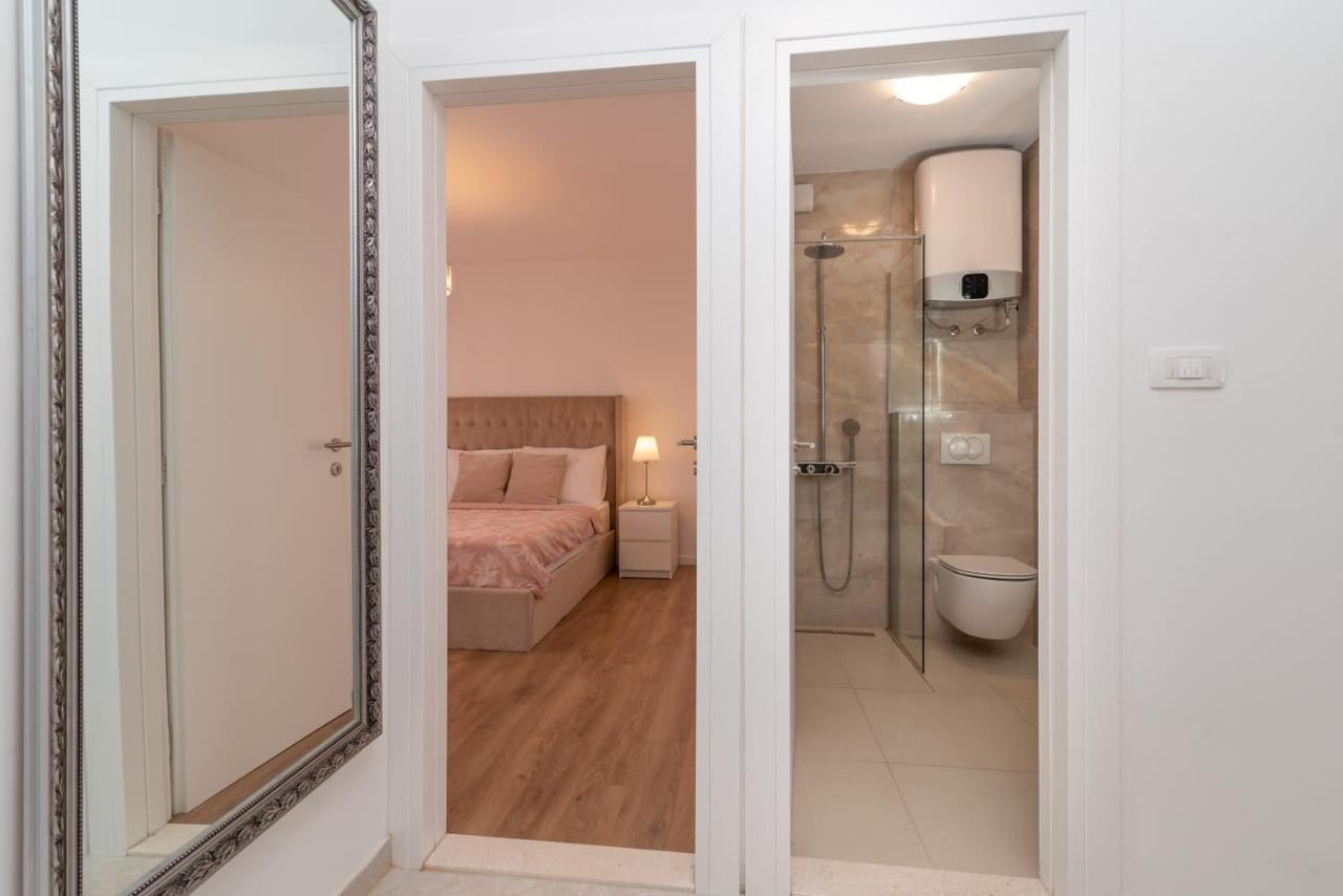 Oleandar Apartment โตรกีร์ ภายนอก รูปภาพ