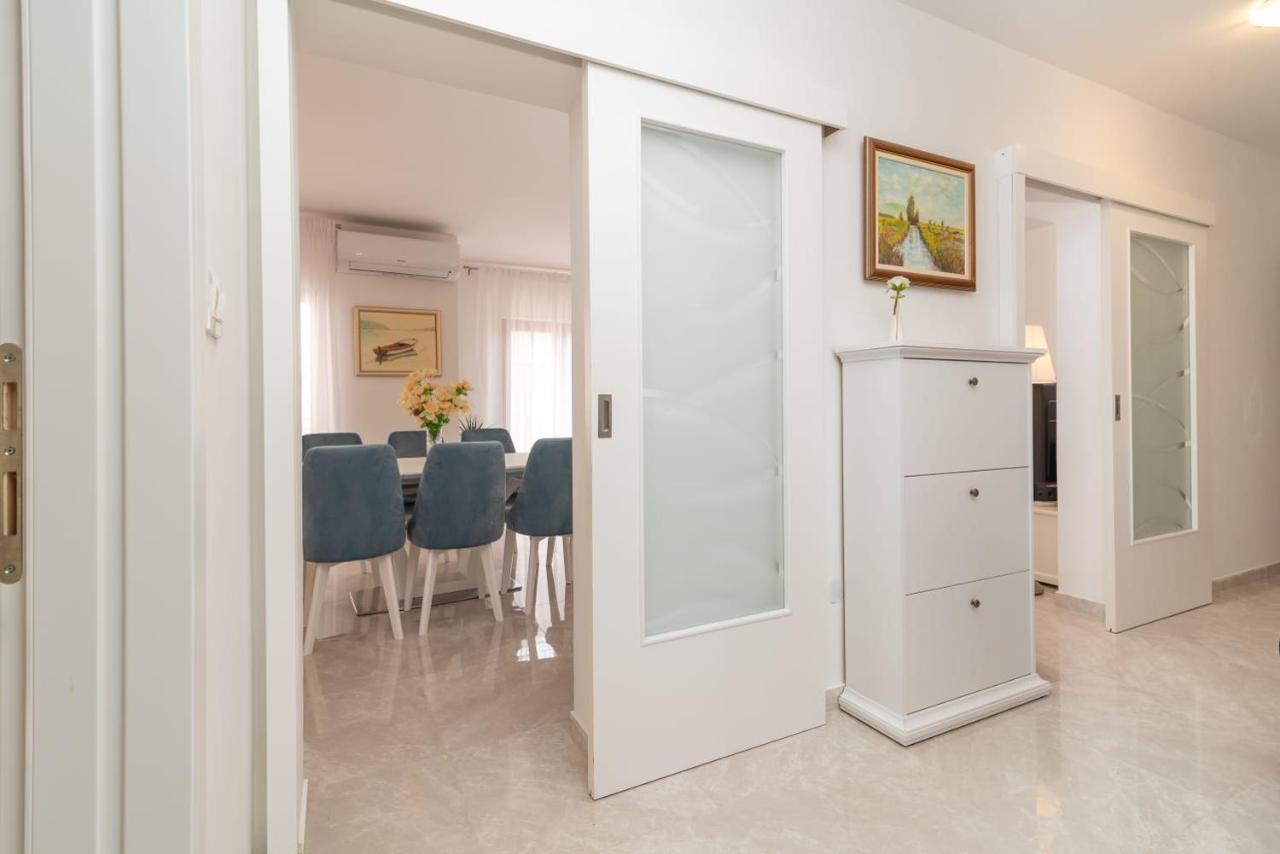 Oleandar Apartment โตรกีร์ ภายนอก รูปภาพ
