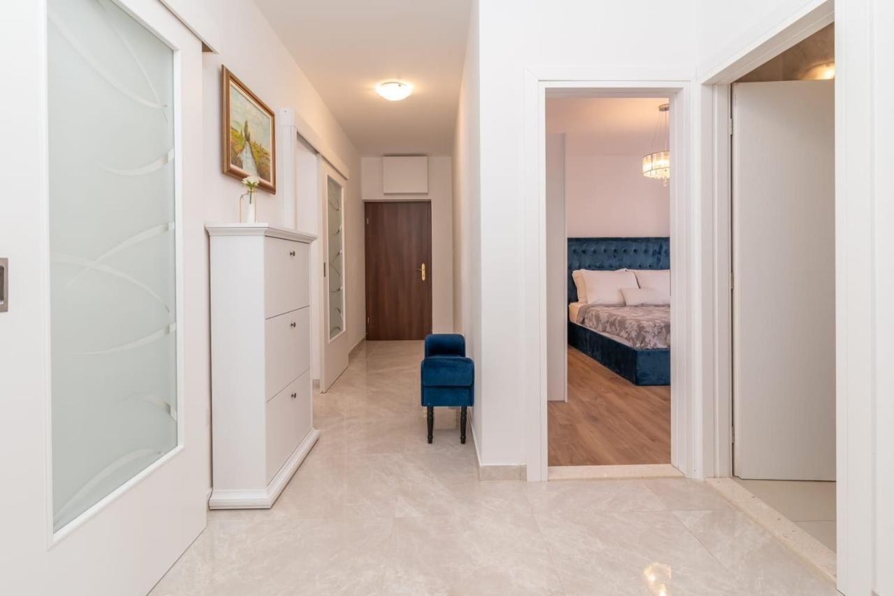 Oleandar Apartment โตรกีร์ ภายนอก รูปภาพ